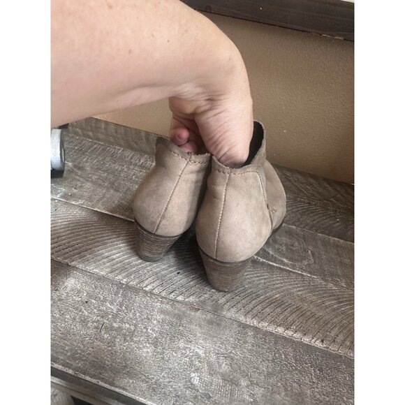 Steve Madden Women’s Austin Stone Nubuck Ankle Boots Shoes SZ 8 - Picture 4 of 5